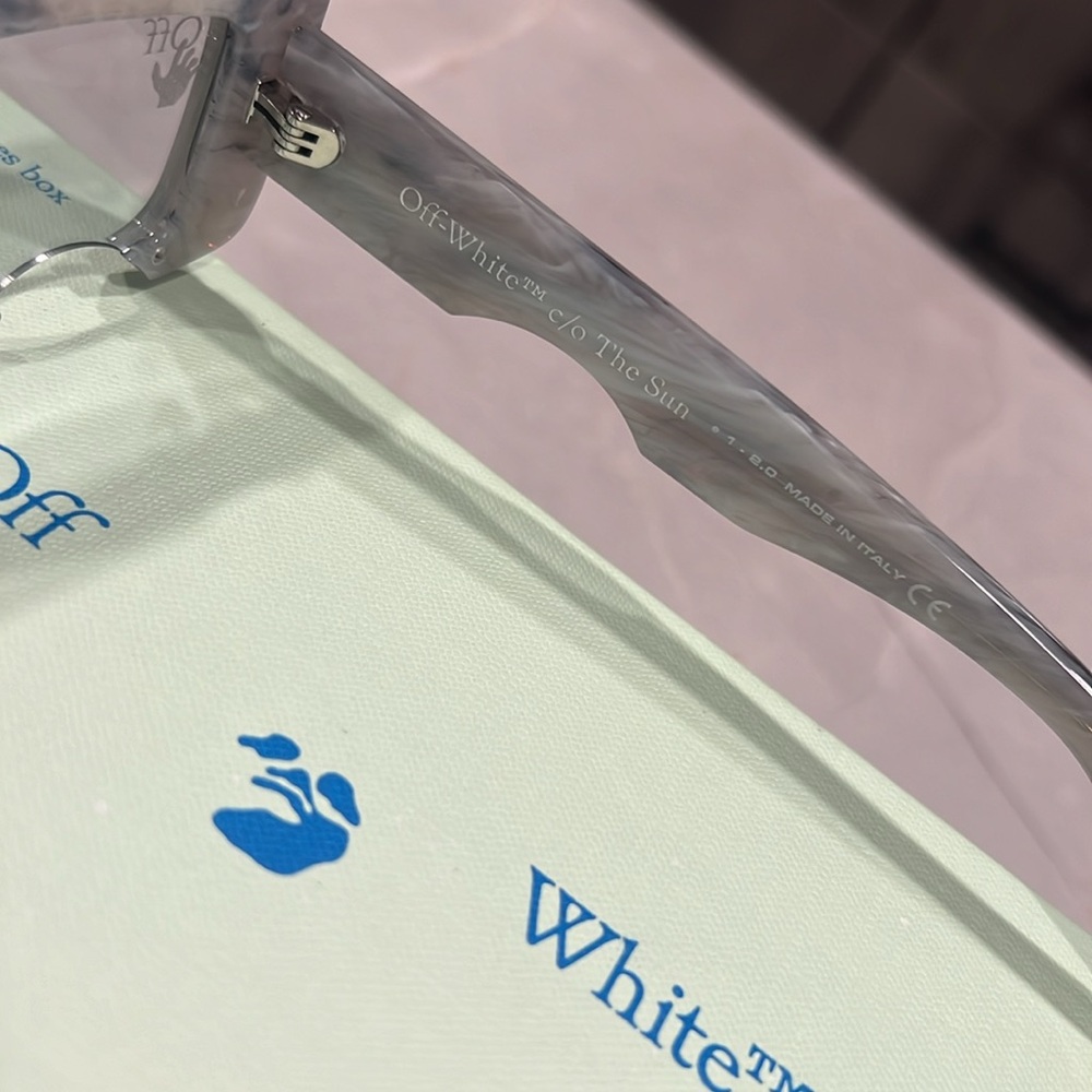Off-White Virgil Abloh Cady Sunglasses - Picture 5 of 5